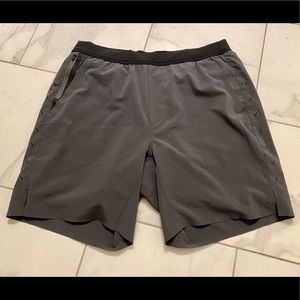 Ten Thousand Interval Short, Liner